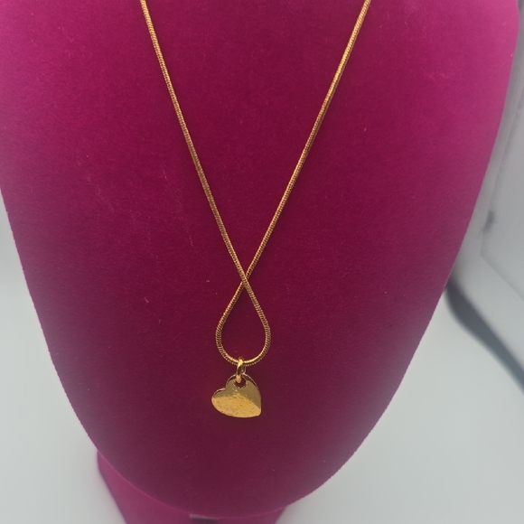 Christian Dior Elegant Gold Plated Heart Pendant Necklace (EUC)✨️ - Picture 6 of 7